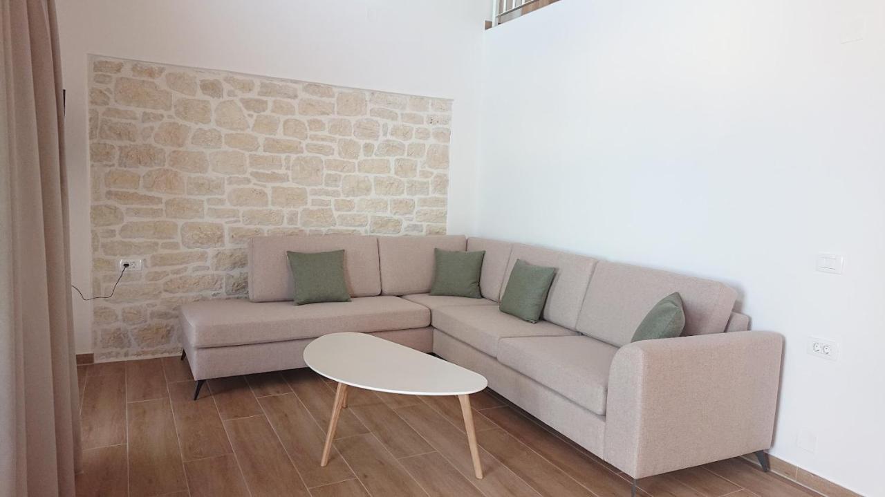 Elaia's Homes * Parga