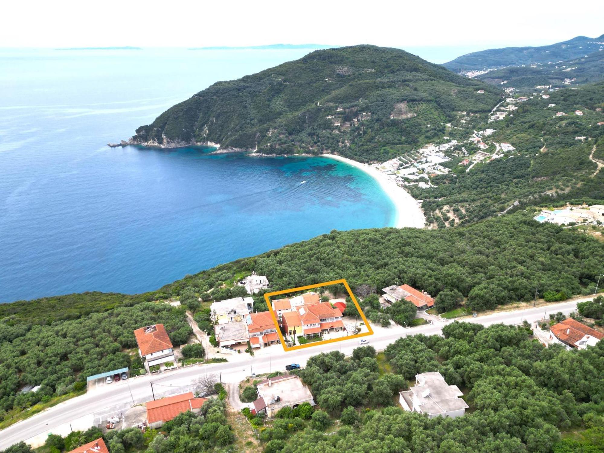 Elaia's Homes Holiday home *